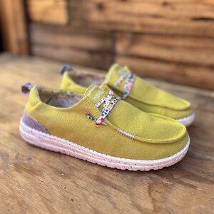 HEY DUDE | Wendy Zig Zag Acacia Slip-On Loafers 8